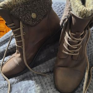 Cliffs by White Mountain boots